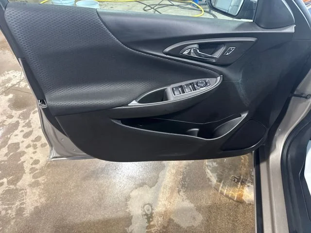 2025 Chevrolet Malibu 1LT - Photo 12