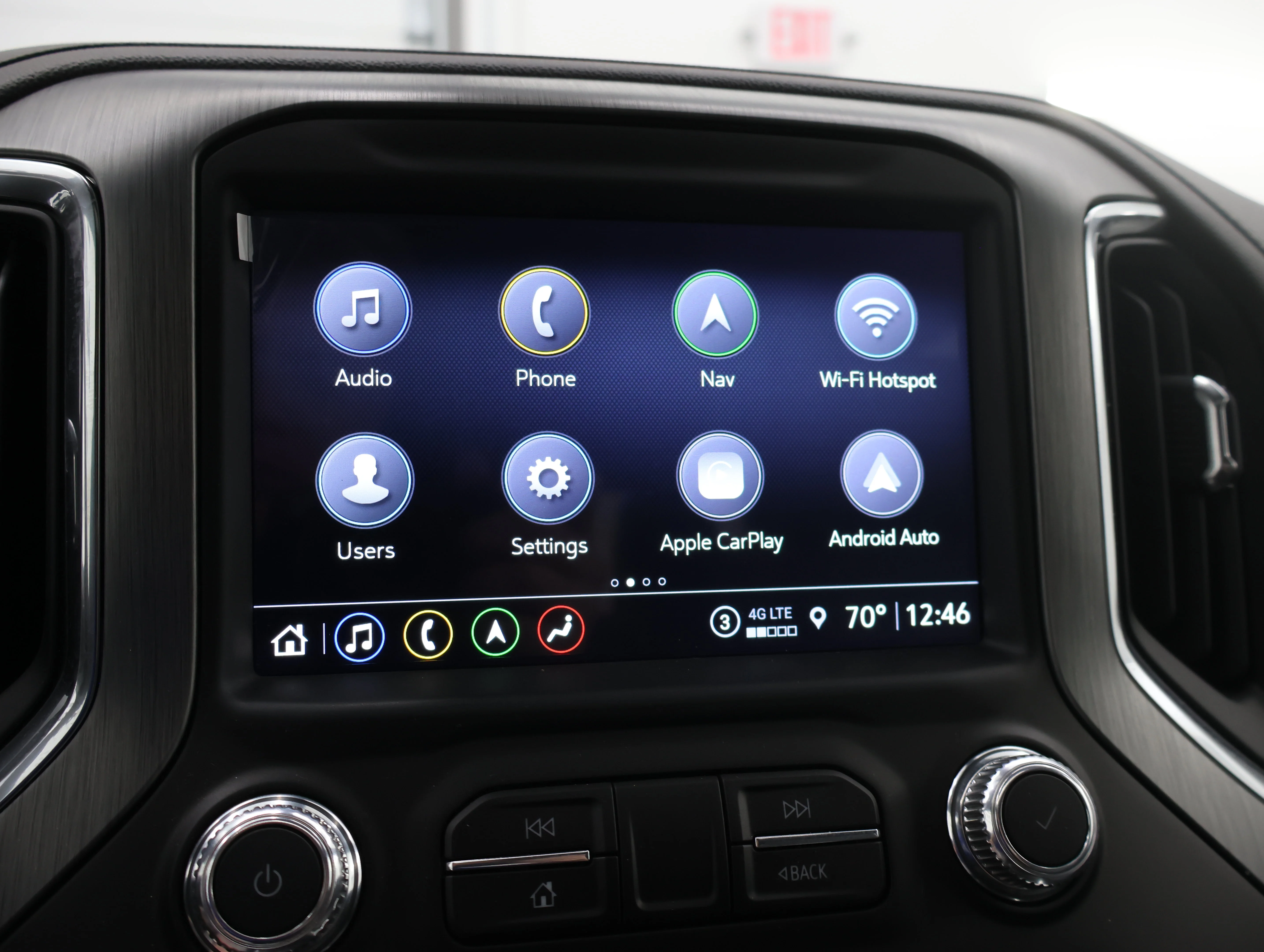 Used 2022 White Frost Tricoat GMC Denali image 62