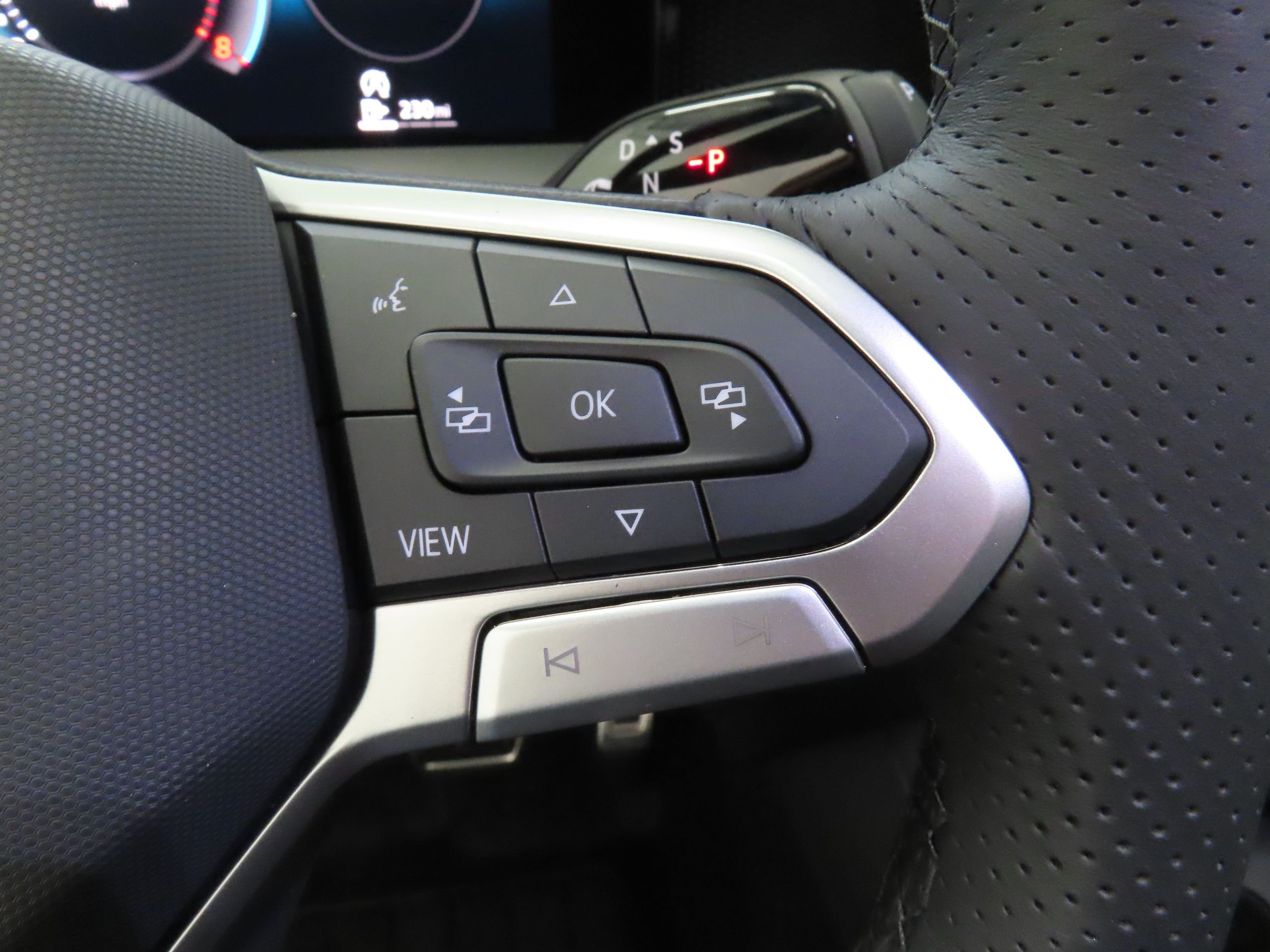 New 2026 White Volkswagen 2.0T SE R-Line Black image 13