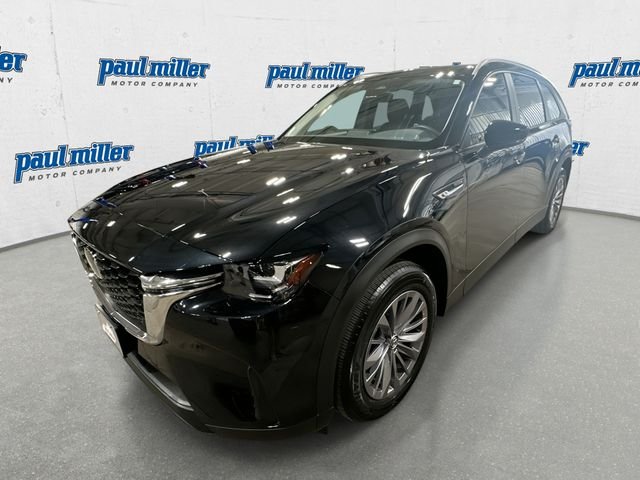 Used 2025 Black Mazda 3.3 Turbo Select image 1