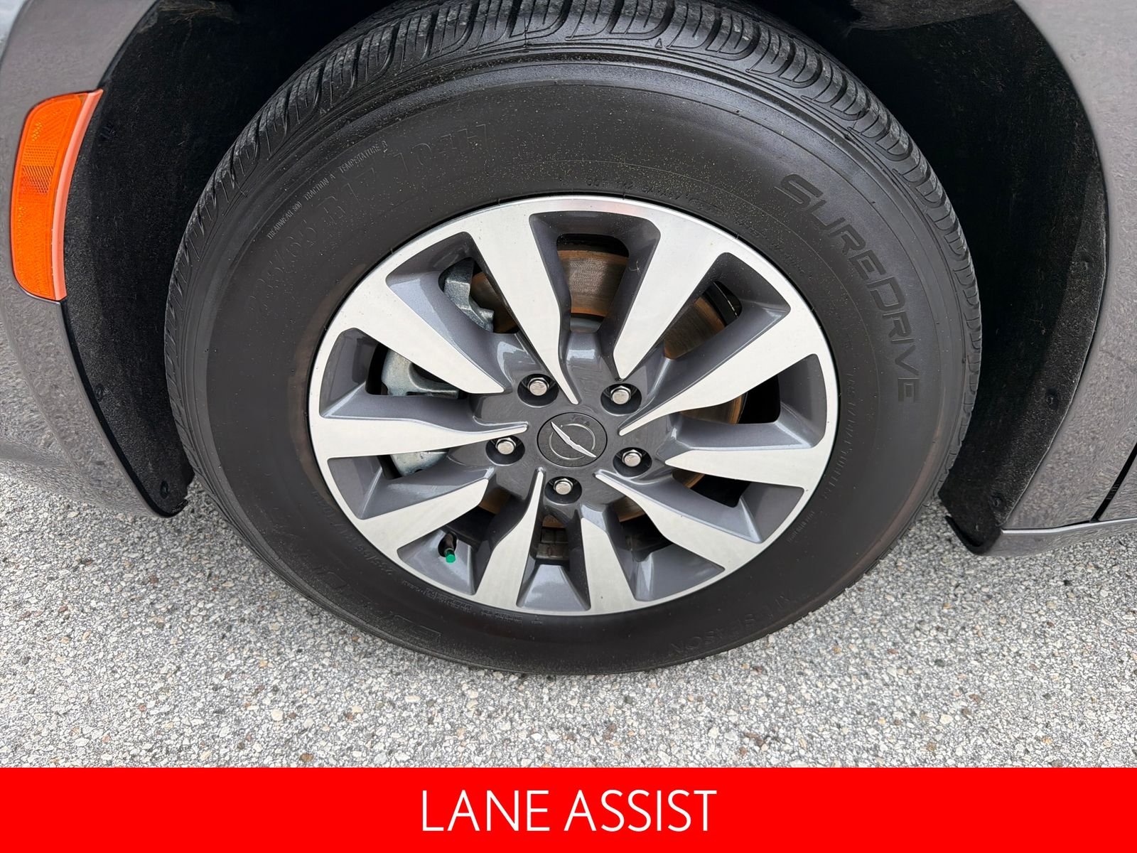 Used 2023 Crystal Metallic Chrysler Touring L image 11