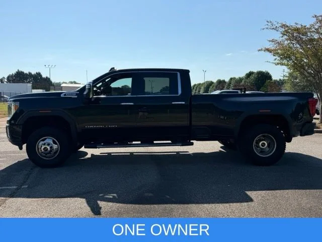 Used 2022 Onyx Black GMC Denali DRW image 9