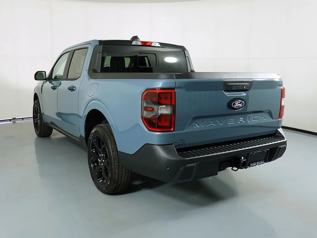 New 2026 Azure Gray Metallic Tri-Coat Ford XLT image 5