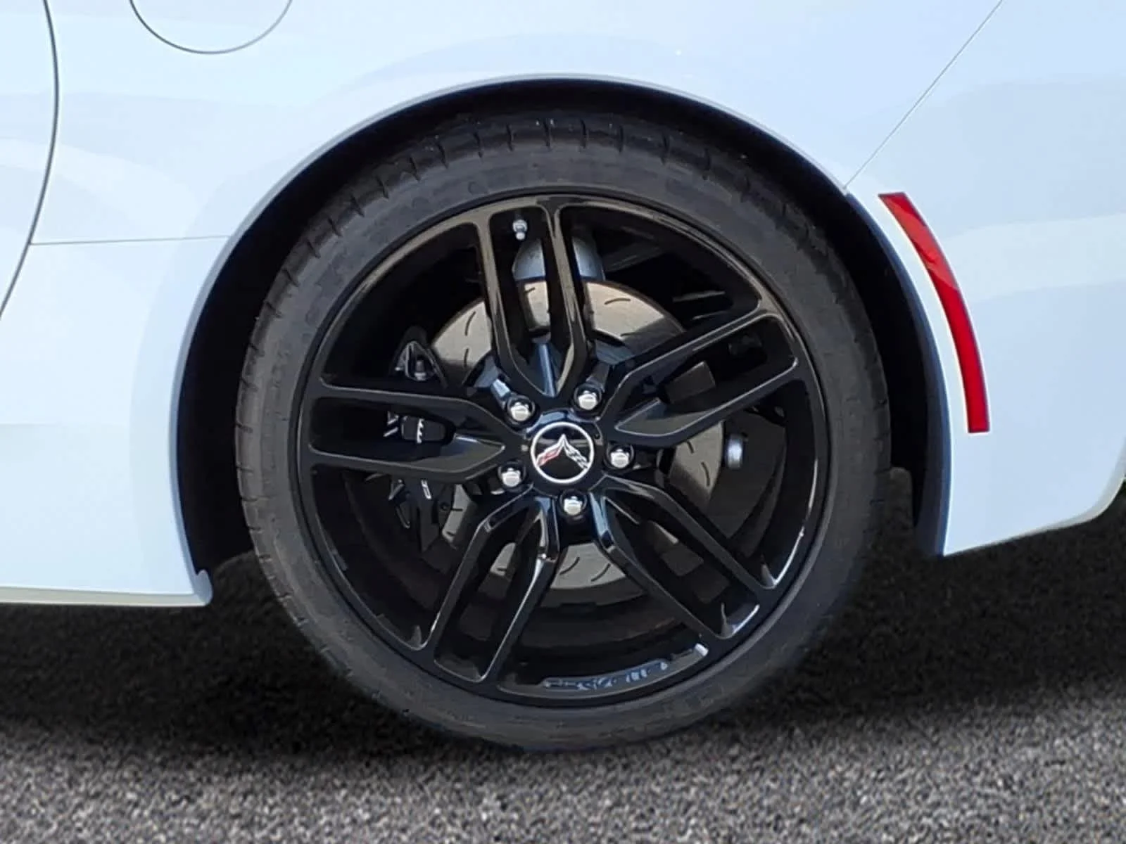 Used 2014 Arctic White Chevrolet Z51 3LT image 3