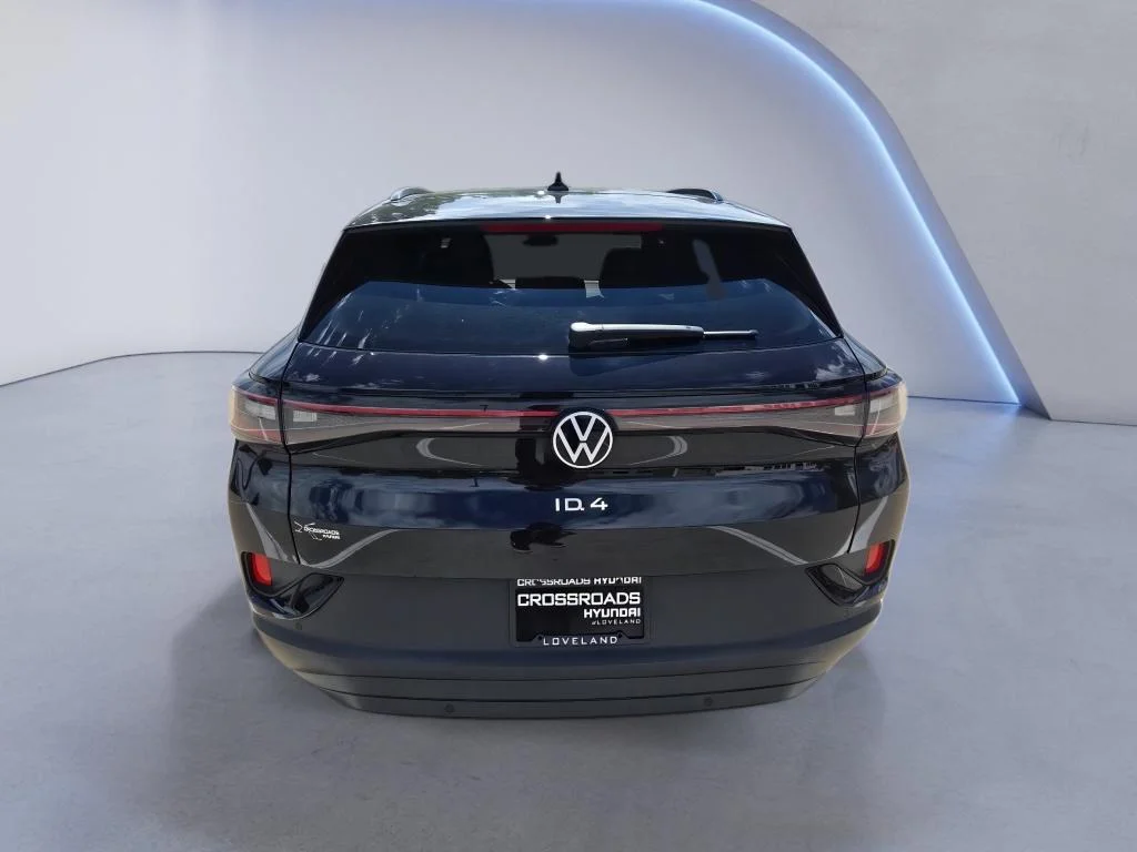 Used 2024 Deep Black Pearl Volkswagen Standard image 5