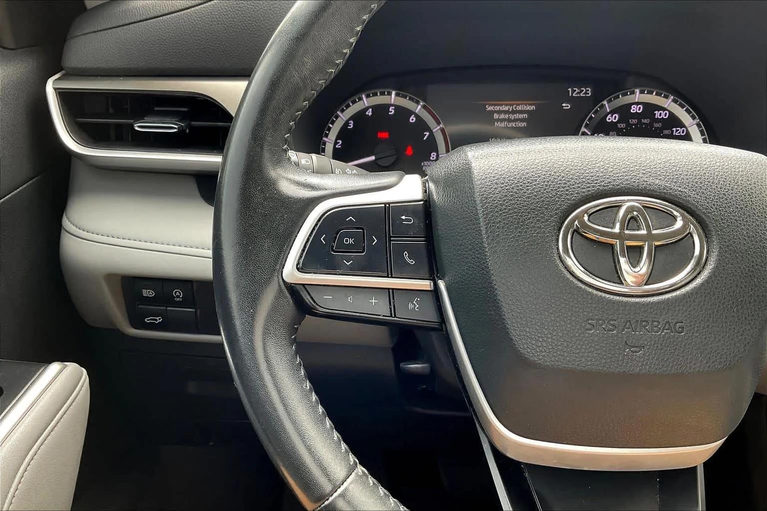 Used 2023 Midnight Black Metallic Toyota LE image 23