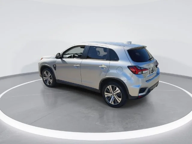 Used 2024 Gray Mitsubishi 2.0 ES image 6