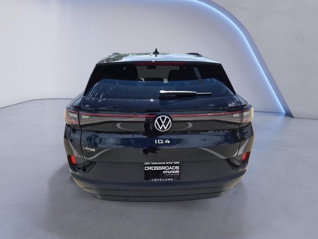 Used 2024 Deep Black Pearl Volkswagen Standard image 4