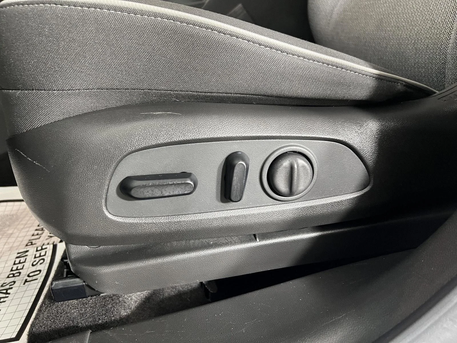 Used 2023 Summit White Chevrolet LT image 13