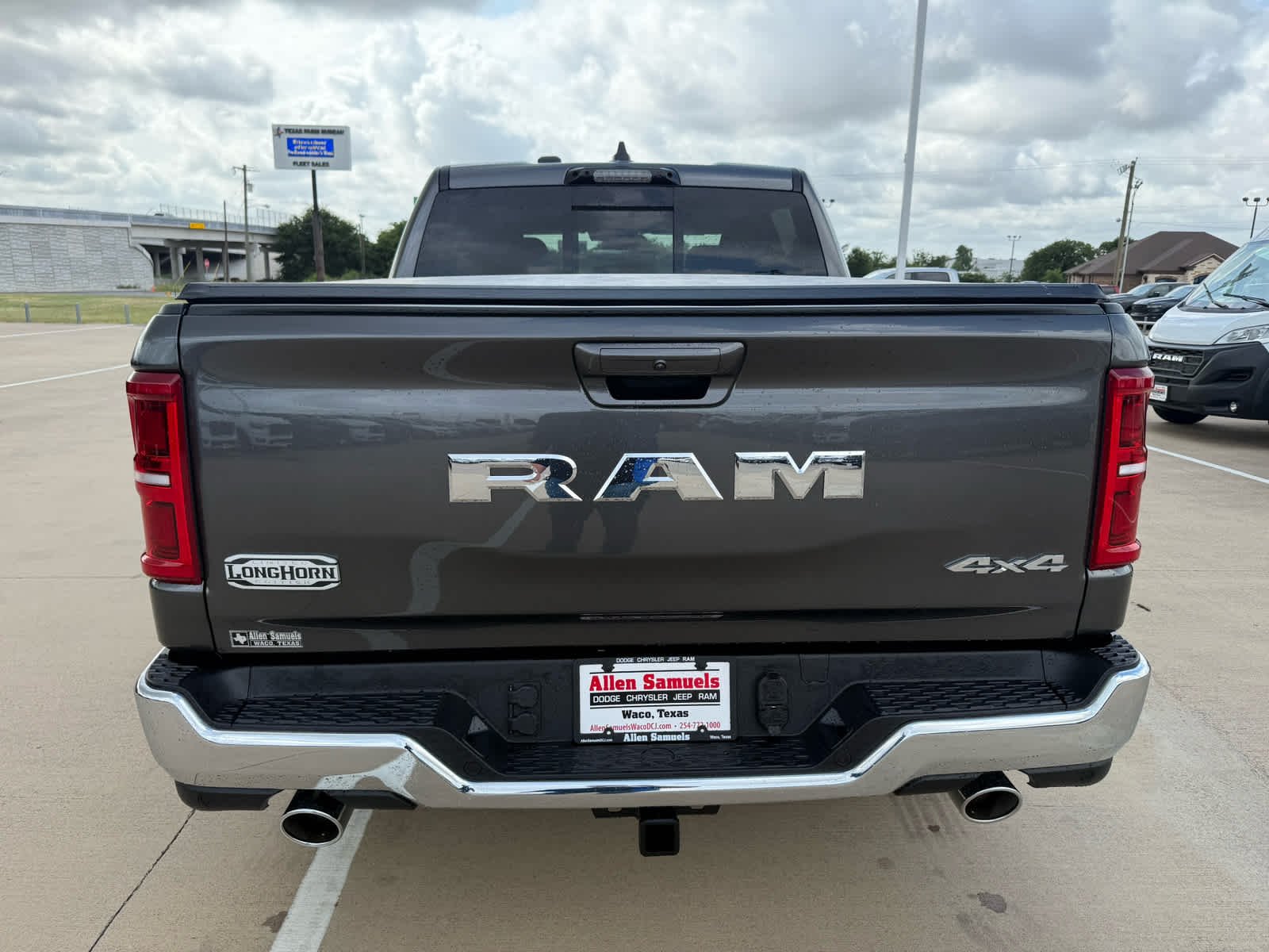 New 2026 Granite Crystal Metallic Clearcoat Ram Longhorn image 7