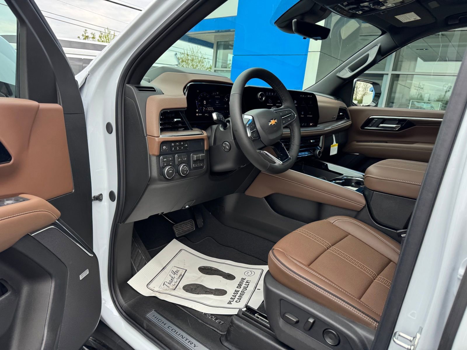 New 2026 Polar White Tricoat Chevrolet High Country image 10