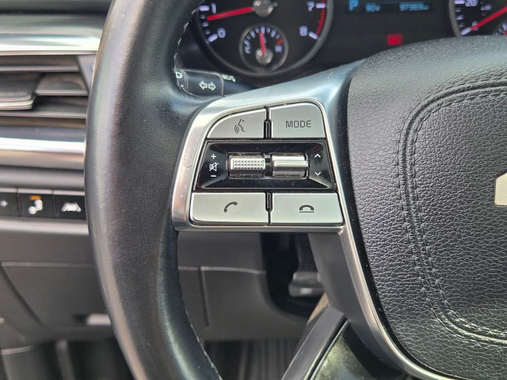 Used 2022 Black Kia S image 22