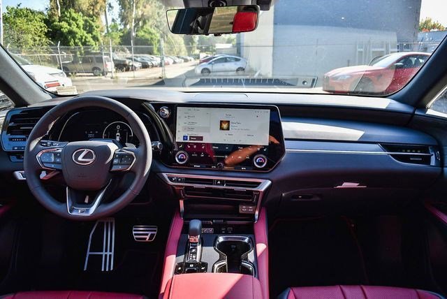 2026 Lexus RX 500h F-Sport - Photo 12