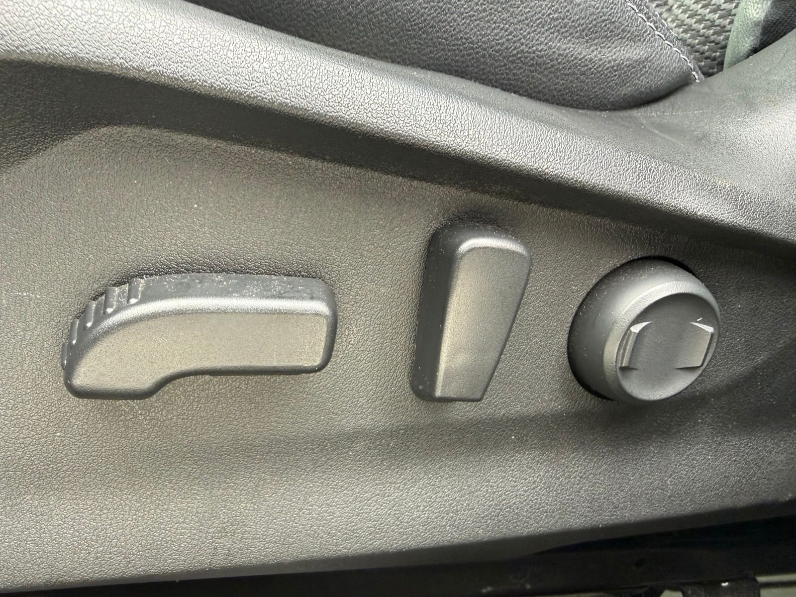 Used 2019 Silver Subaru Premium image 21