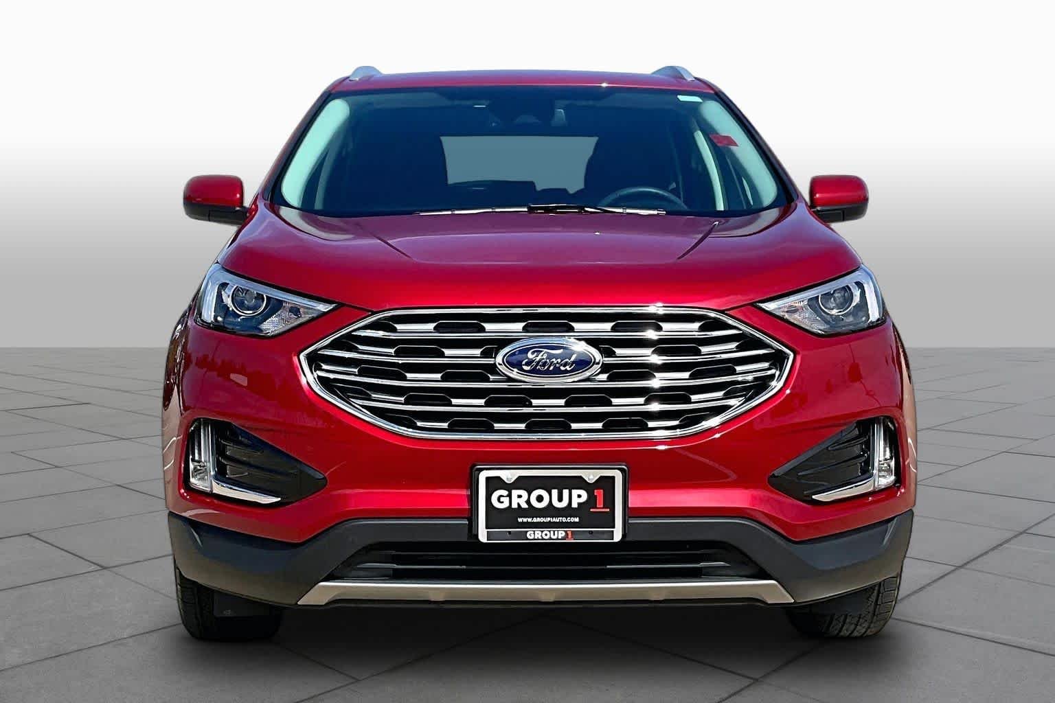 Used 2022 Rapid Red Metallic Tinted Clearcoat Ford SEL image 4