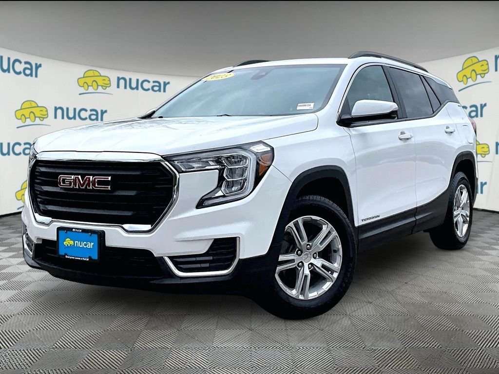 Used 2023 White GMC SLE image 3
