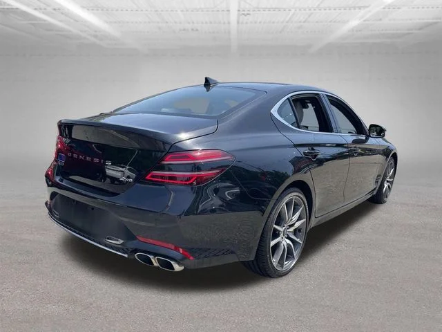 2023 GENESIS G70 Standard - Photo 10