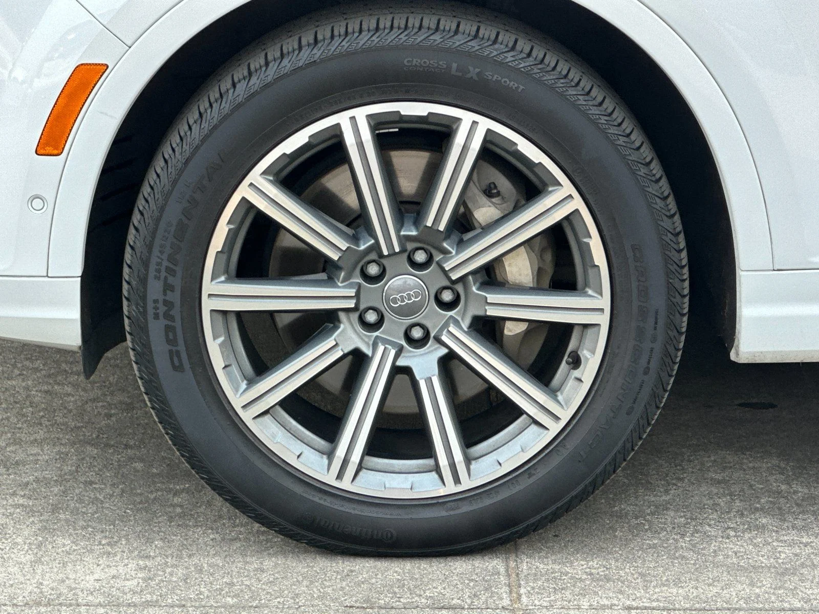 Used 2019 Glacier White Audi 55 Prestige image 23