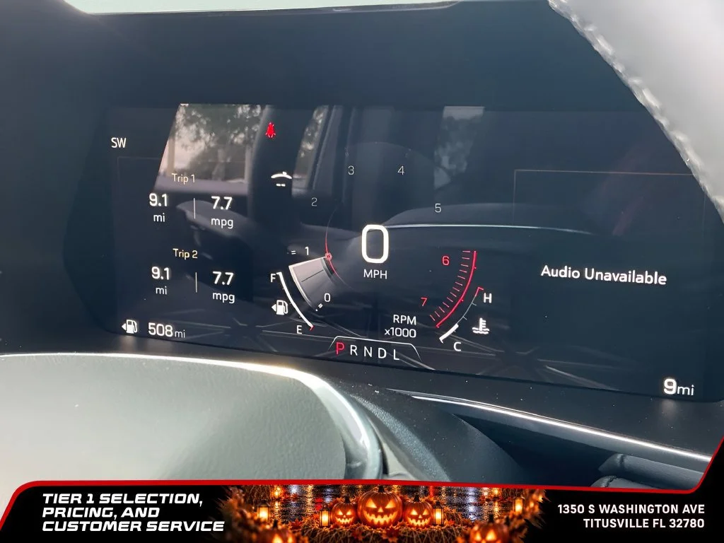 New 2026 Sterling Metallic GMC Elevation image 28