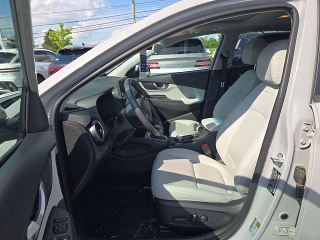 Used 2023 Silver Hyundai Limited image 11