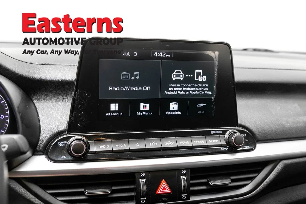 Used 2021 Gray Kia FE image 18
