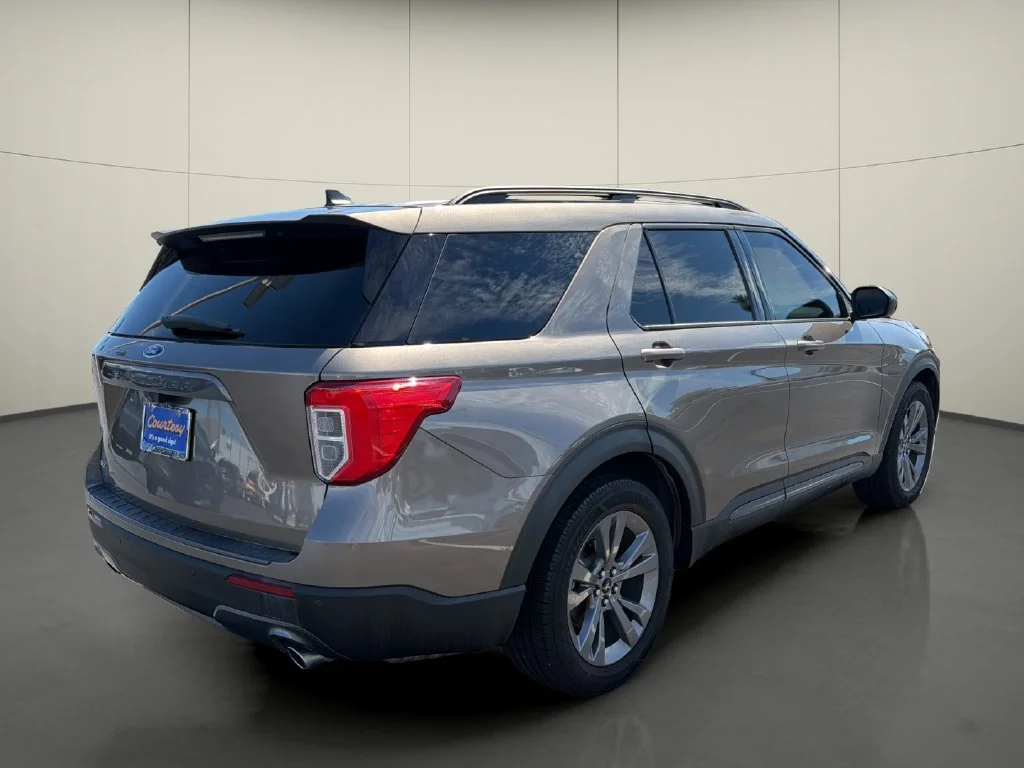Used 2021 Gray Ford XLT image 7