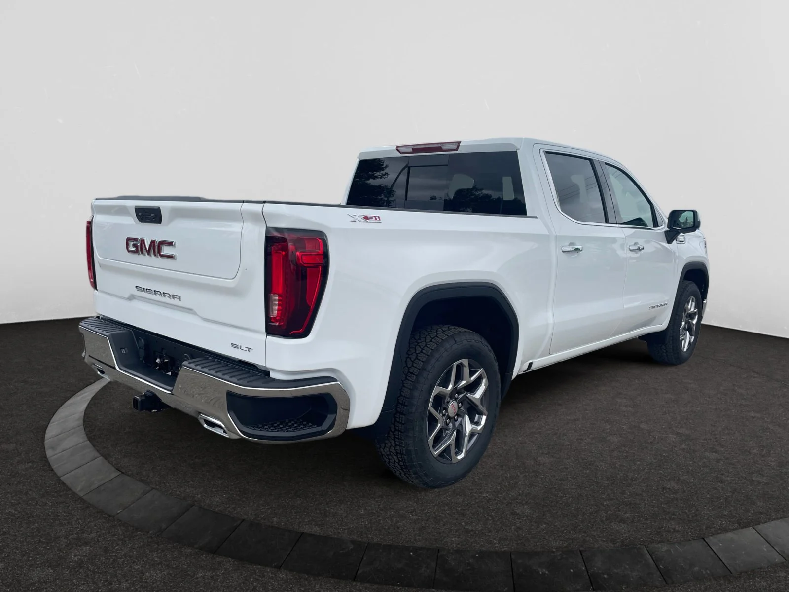 New 2026 Summit White GMC SLT image 5