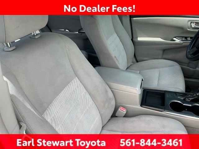 Used 2017 Silver Toyota LE image 27
