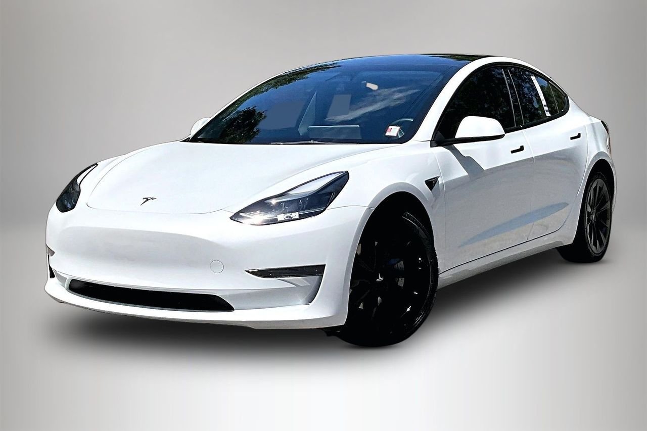 2023 Tesla Model 3 -'s photo
