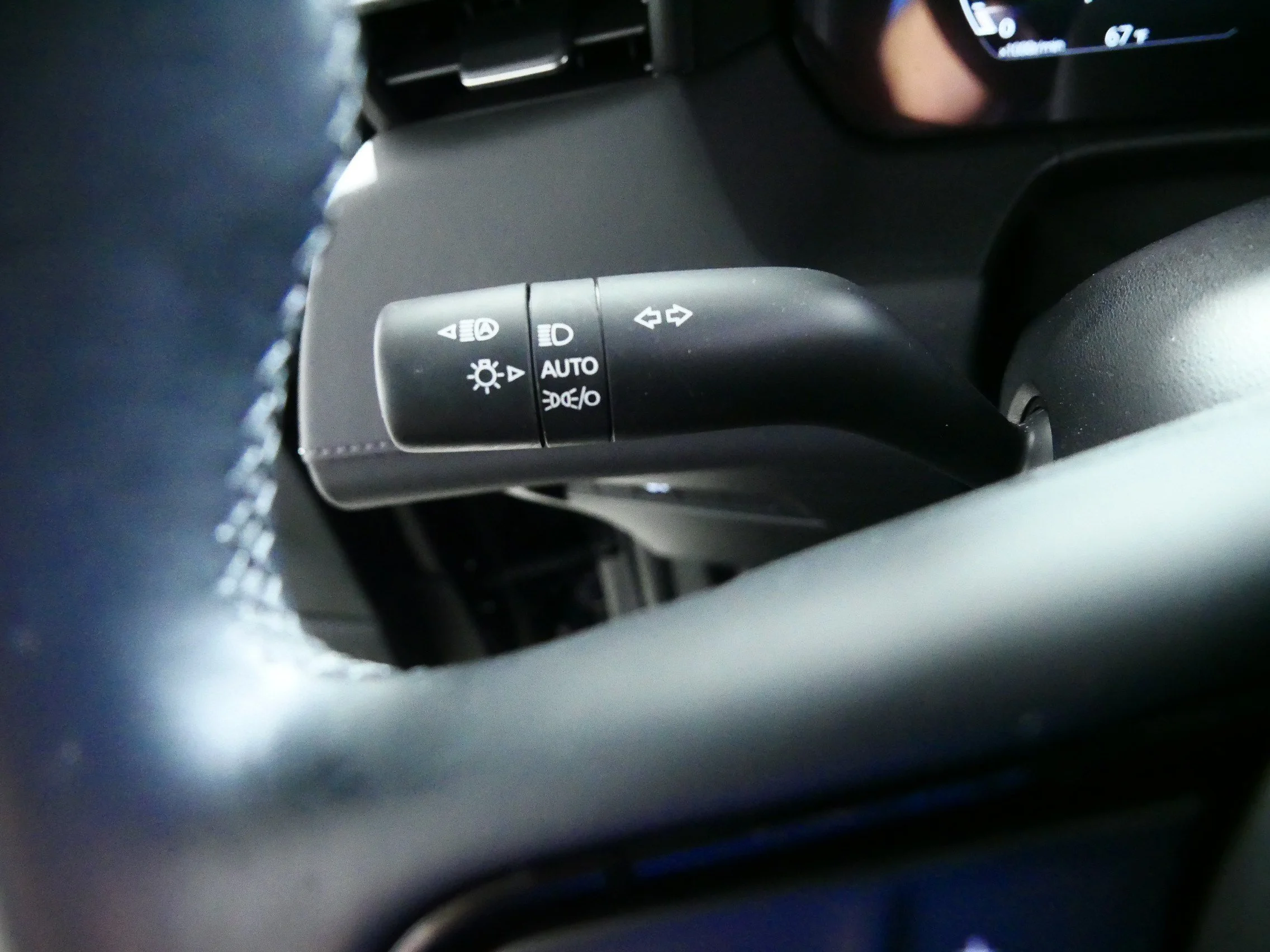 Used 2026 Navy Blue Mica Mazda 2.5 S Select image 32
