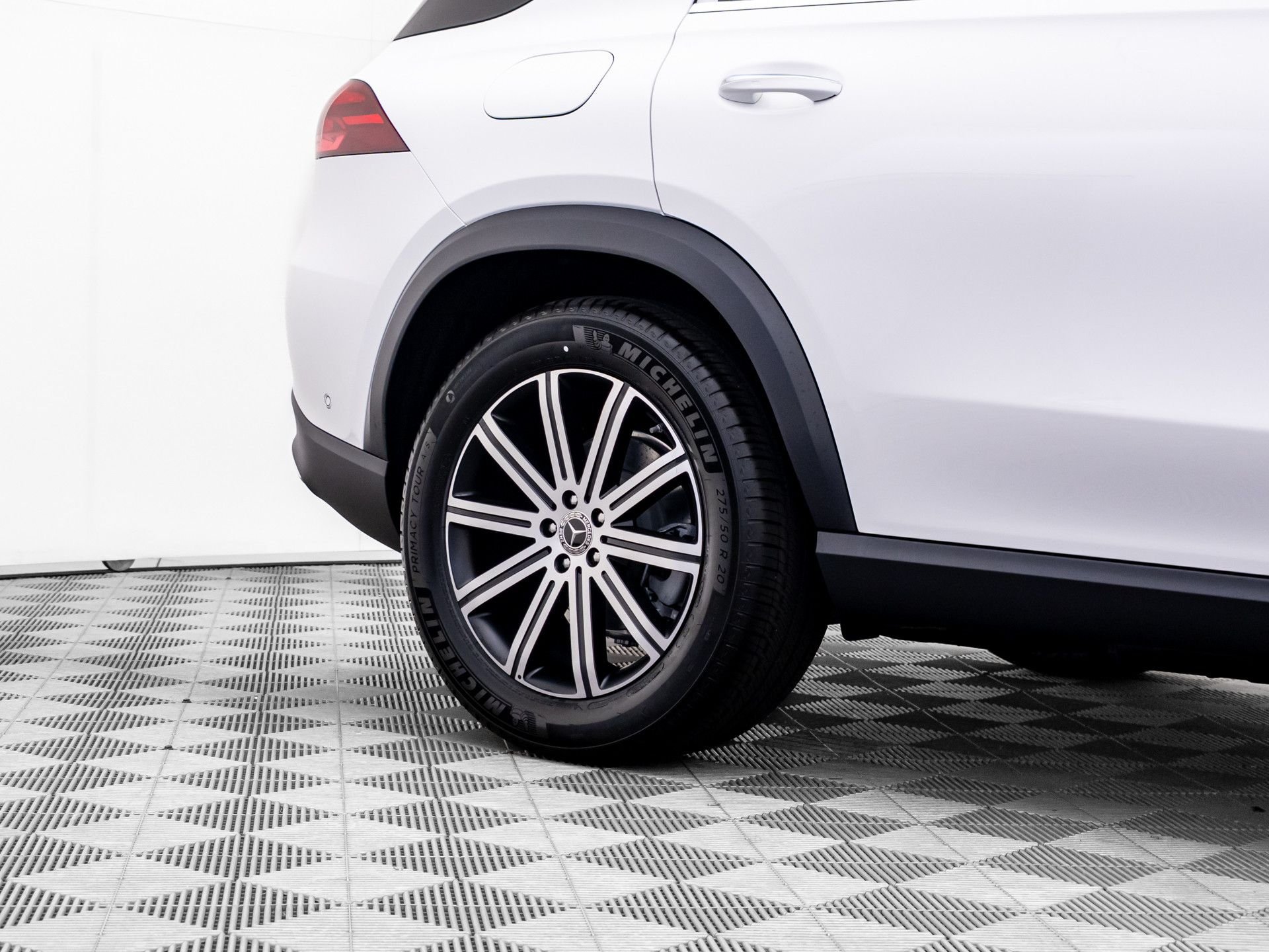 New 2026 Polar White Mercedes-Benz GLE 350 image 35