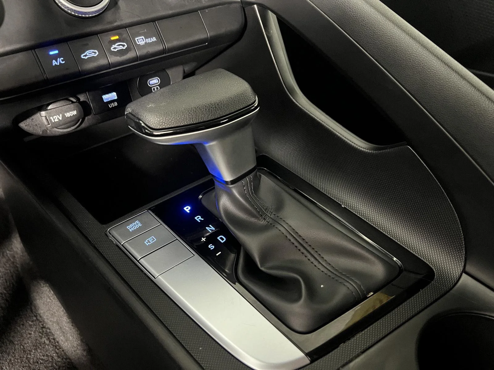 Used 2026 Abyss Black Hyundai SE image 27
