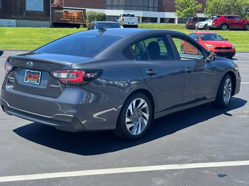 Used 2024 Magnetite Gray Metallic Subaru Limited image 3