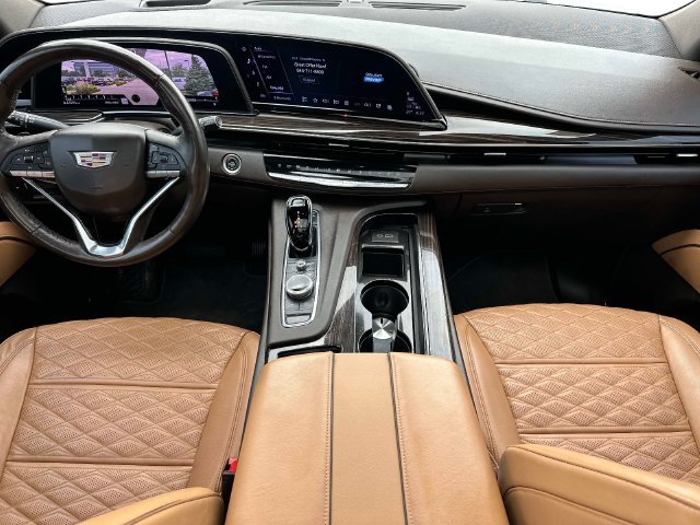 Used 2022 White Cadillac Sport image 14