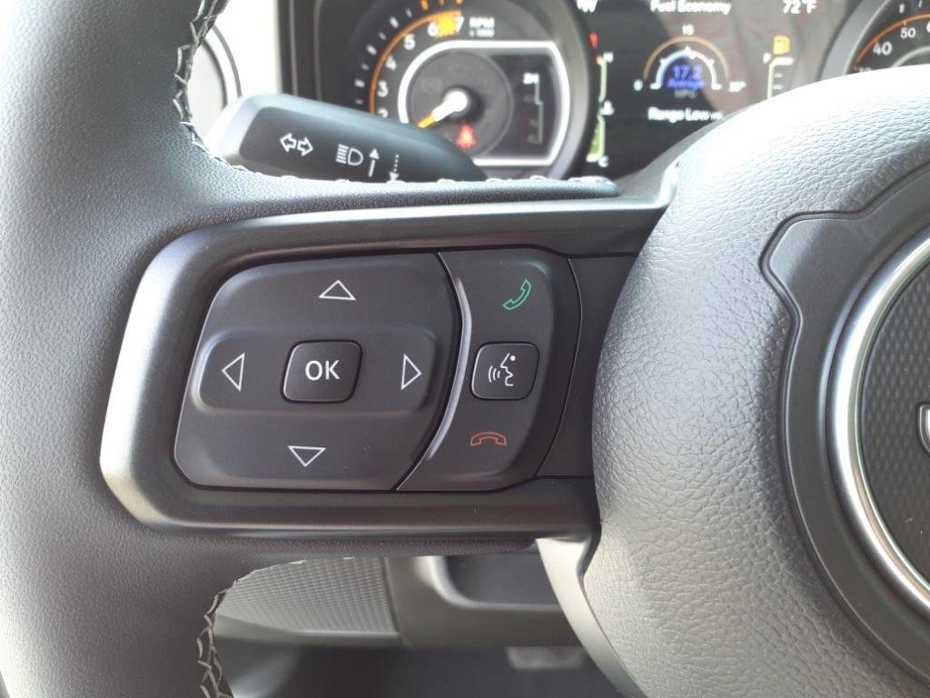 Used 2025 Bright White Clearcoat Jeep Sport S image 14