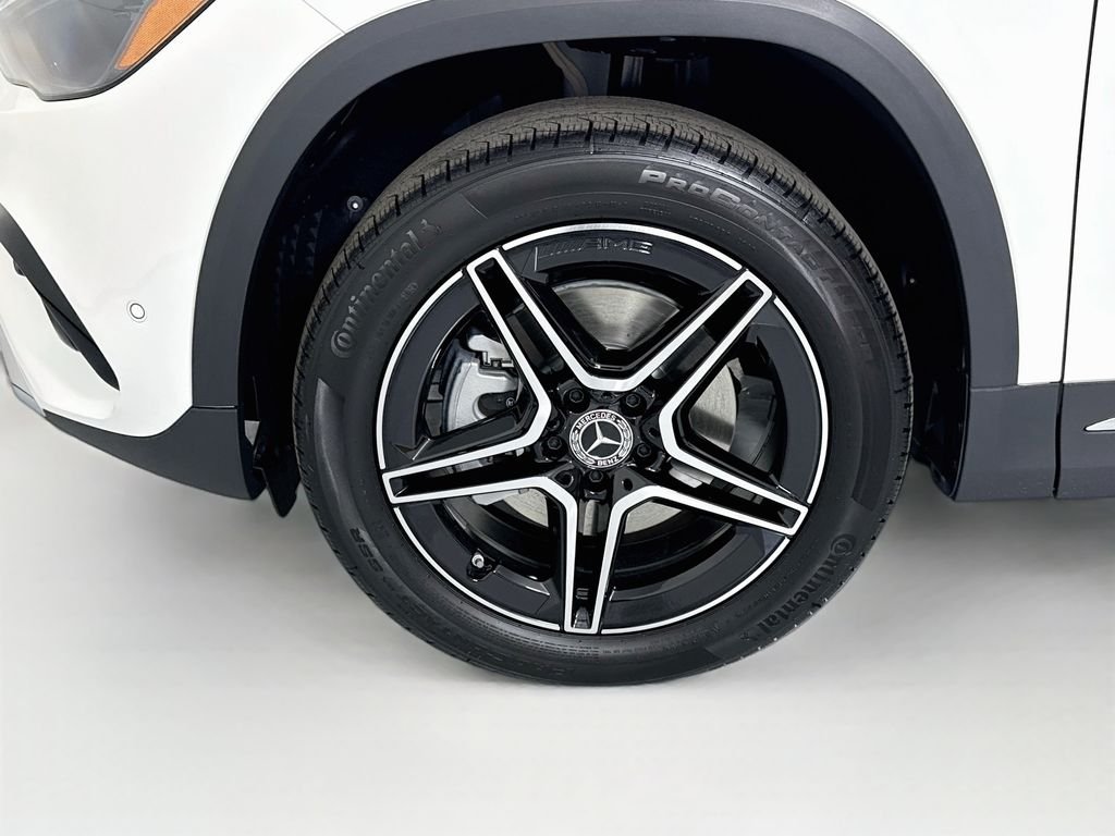 New 2026 Polar White Mercedes-Benz GLA 250 image 30