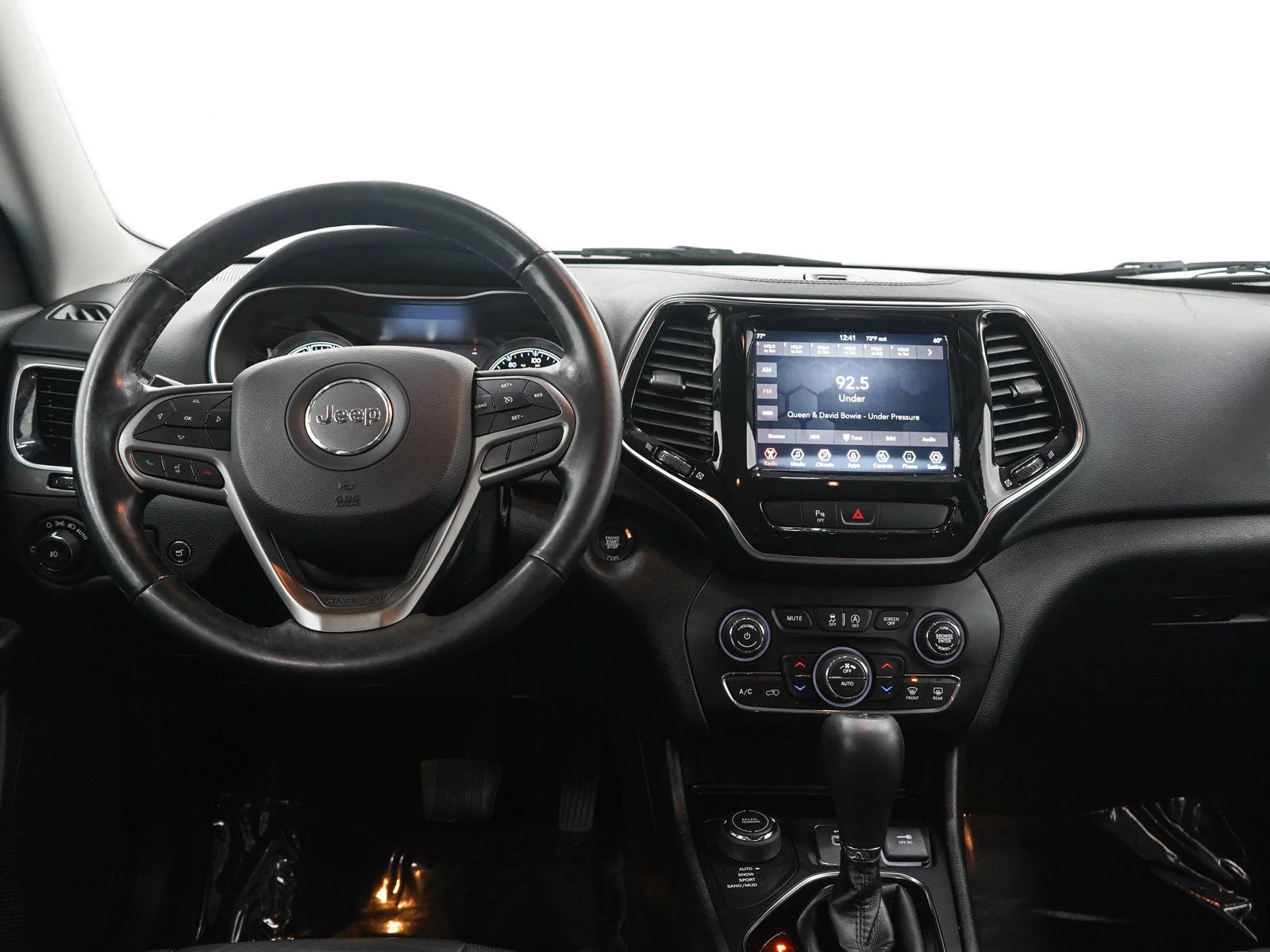 Used 2019 Bright White Clearcoat Jeep Limited image 15