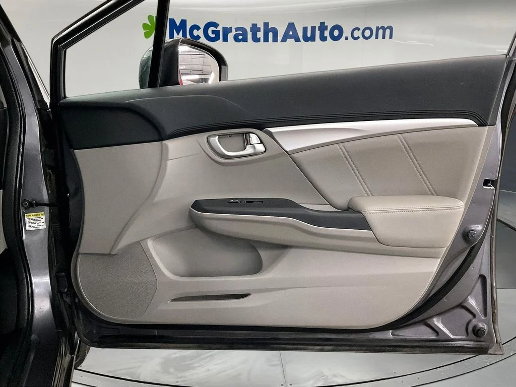 Used 2015 Gray Honda EX-L image 28