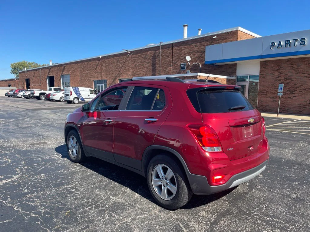 Used 2020 Red Chevrolet LT image 3