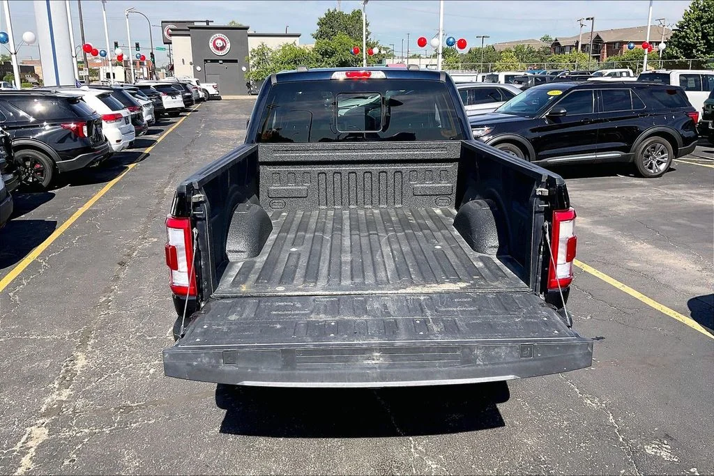 Used 2022 Blue Ford Lariat image 27