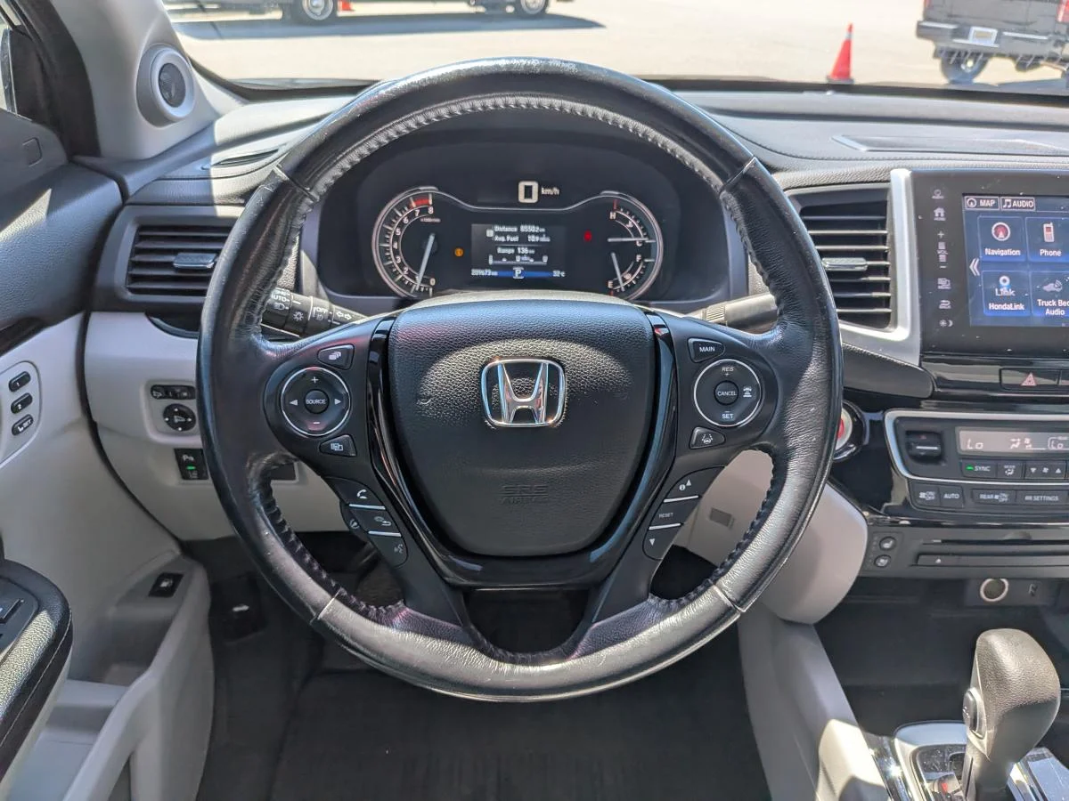 Used 2017 Grey Honda 4wd Crew Cab Touring image 17