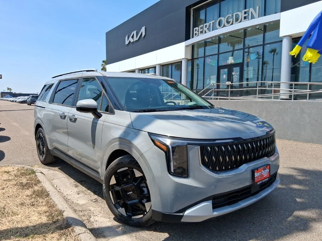 New 2027 White Kia EX image 1