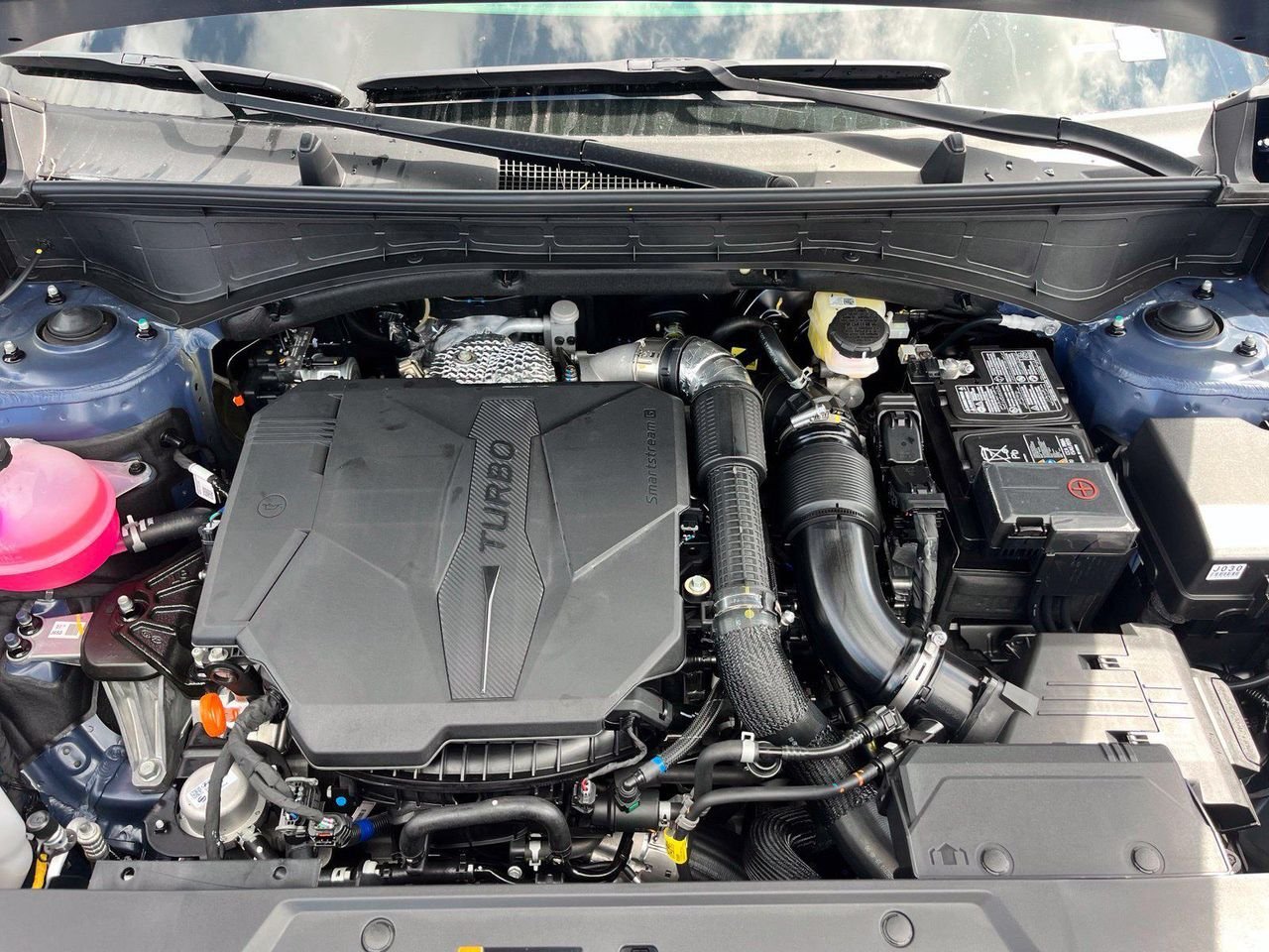 New 2027 Blue Hyundai Limited FWD image 28