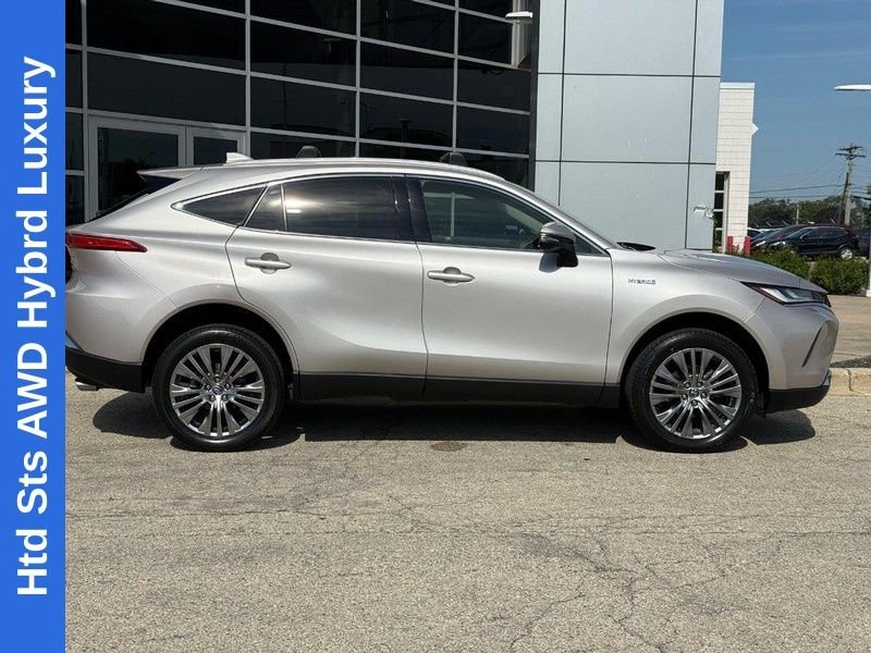 Used 2021 Titanium Toyota XLE image 2