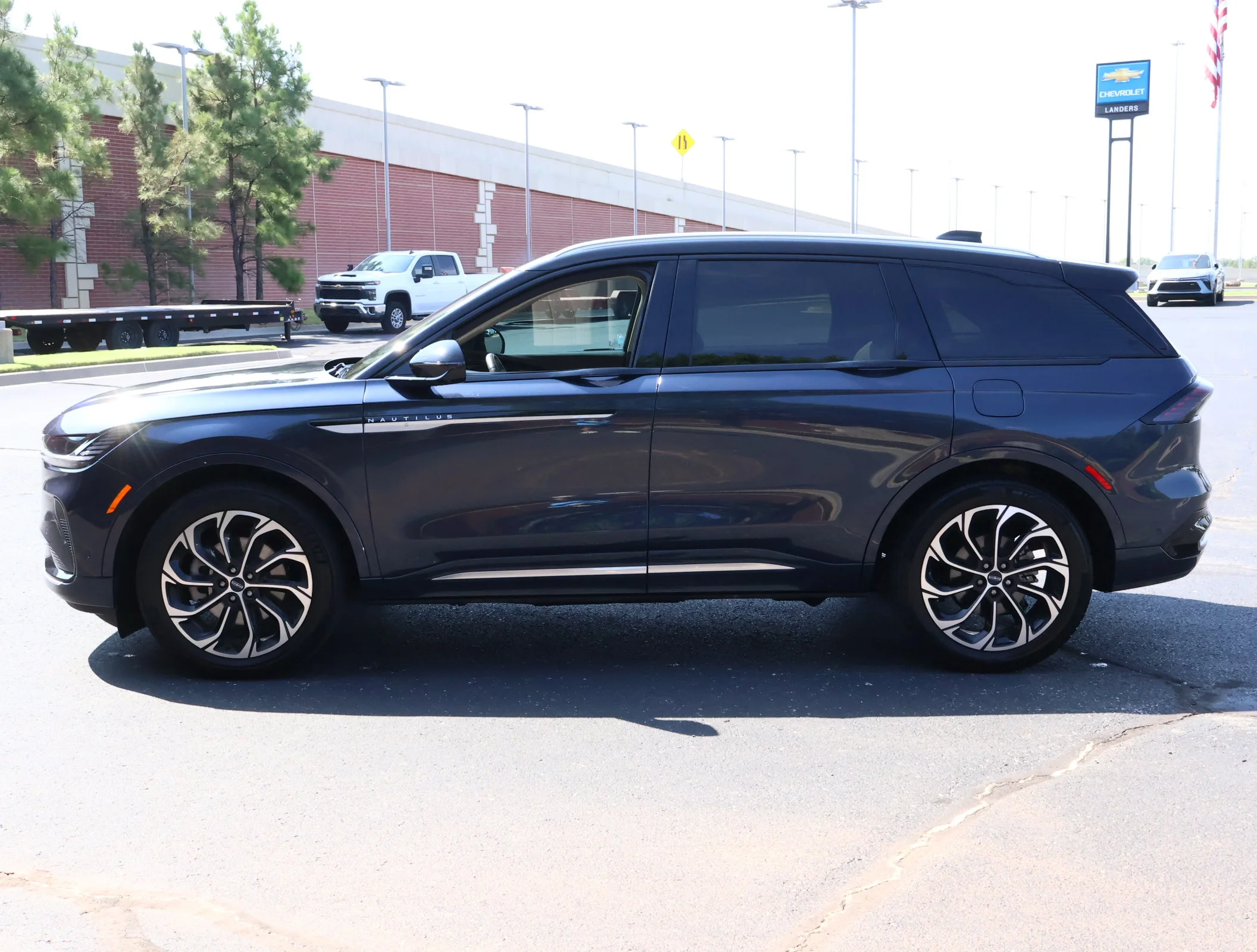 Used 2024 Blue Panther Me Lincoln Reserve image 31
