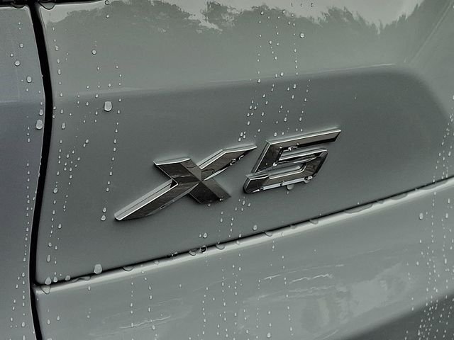 New 2026 Brooklyn Grey Metallic BMW xDrive50e image 21