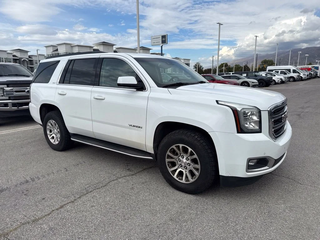 Used 2019 Summit White GMC SLT image 1