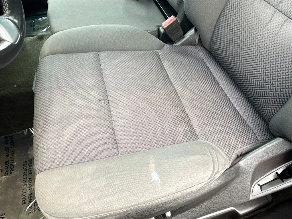 Used 2018 Black GMC SLE image 19