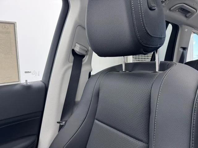 New 2026 MANUFAKTUR Alpine Gray Mercedes-Benz GLS 450 image 39