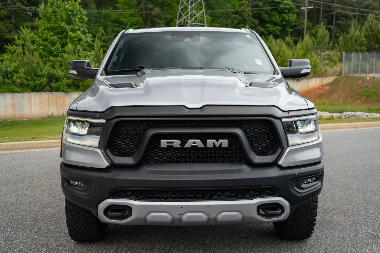 Used 2022 Silver Ram Rebel image 2